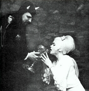 Anton_LaVey_and_Jayne_Mansfield_1